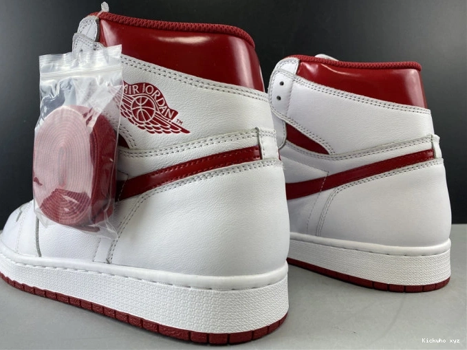 1 555088-103 Red Metallic (2017) Jordan Retro Air 0812